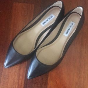 Steve Madden pounced toe flats